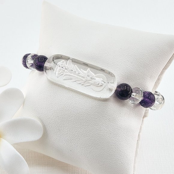 Amethyst Stretch Bracelet w/Crystal Deity, Vintage Beaded Bracelet - Picture 1 of 9
